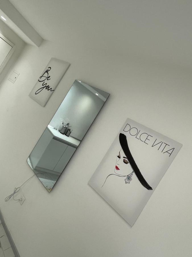 Taleda Apartments - Modern Apartments & Self Checkin In The Old Town Lugano Buitenkant foto