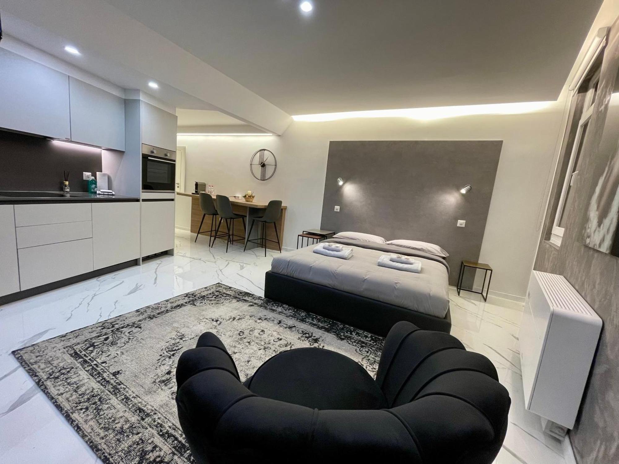 Taleda Apartments - Modern Apartments & Self Checkin In The Old Town Lugano Buitenkant foto